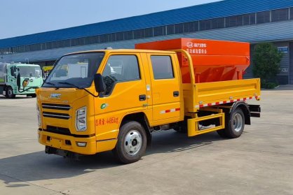 江铃双排除雪车