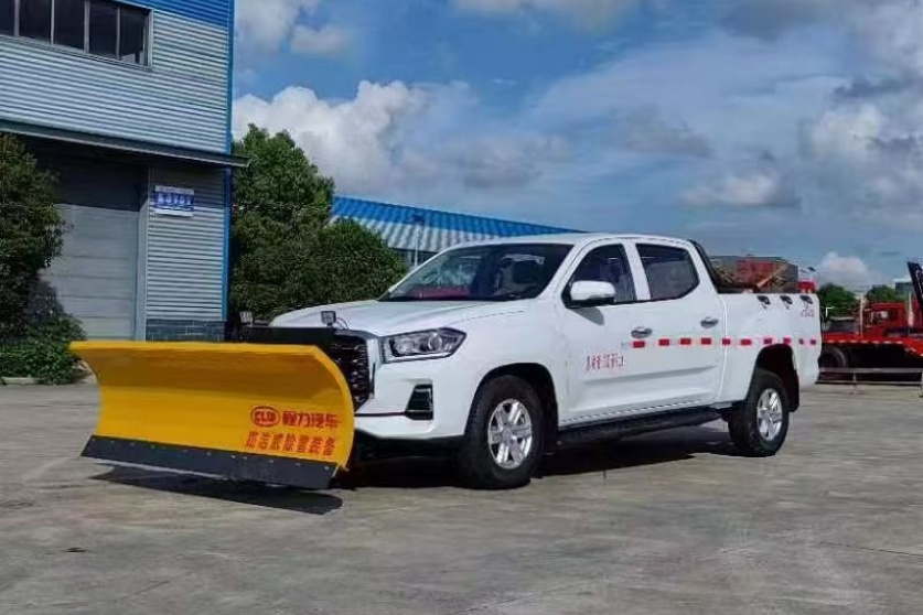 皮卡除雪车